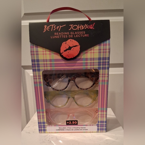 Betsey Johnson Accessories - Betsey Johnson Reading Glasses, +2.50 Power